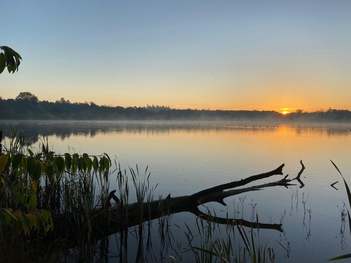 Slapen Bij Uppruna Chaam Exterior foto