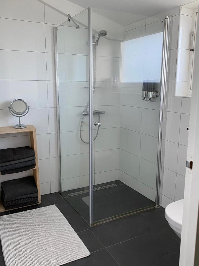 Slapen Bij Uppruna Chaam Exterior foto